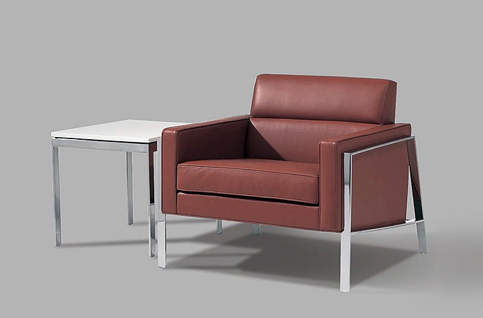 Times Square Lounge chair with Lundin table